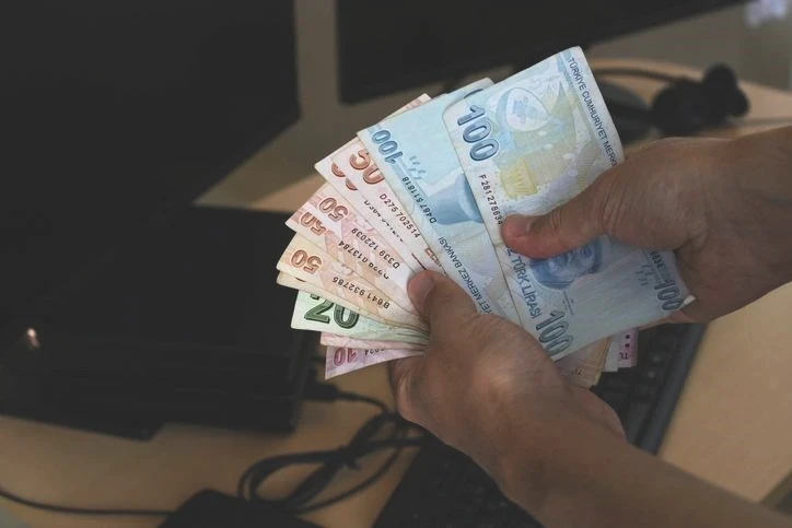 Faizsiz 250 bin lira evlilik kredisi imkanı 2025: Evlilik kredisi şartları neler, kimler alabilir? İşte, vade sayısı - 3